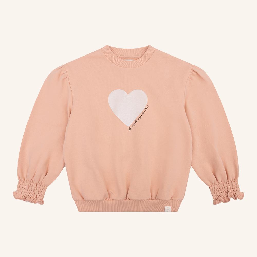 Oversized sweater heart