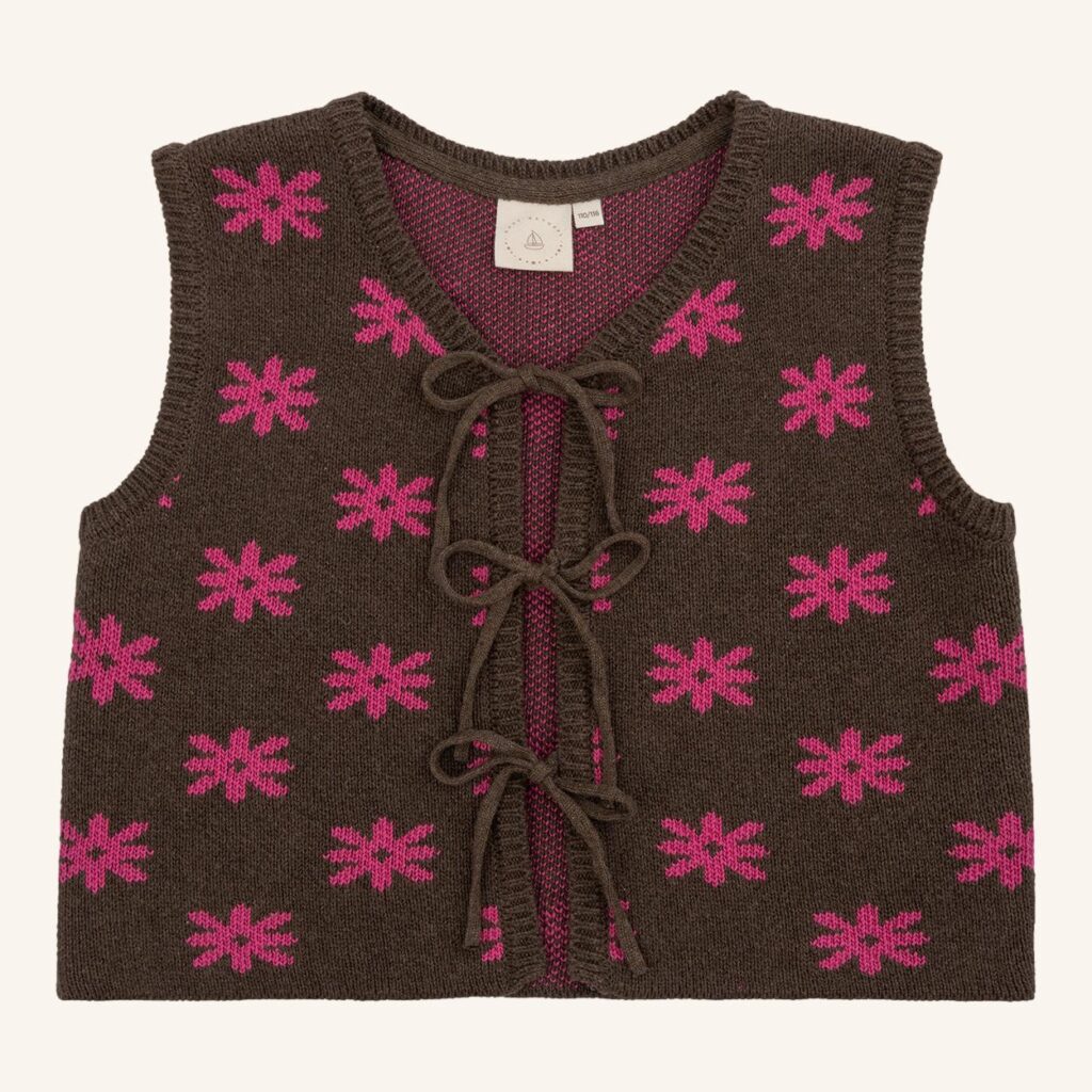 Mikki knitted gillet flower