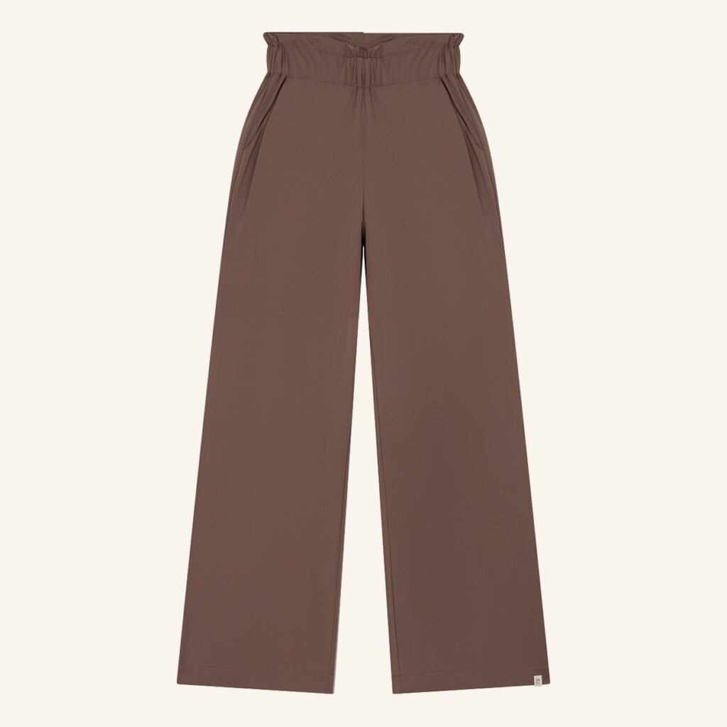 Wide leg travel brown