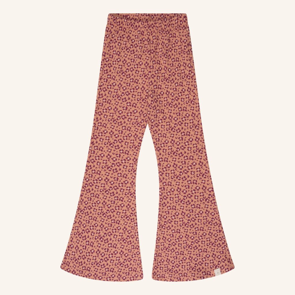 Be flared leopard flower berry