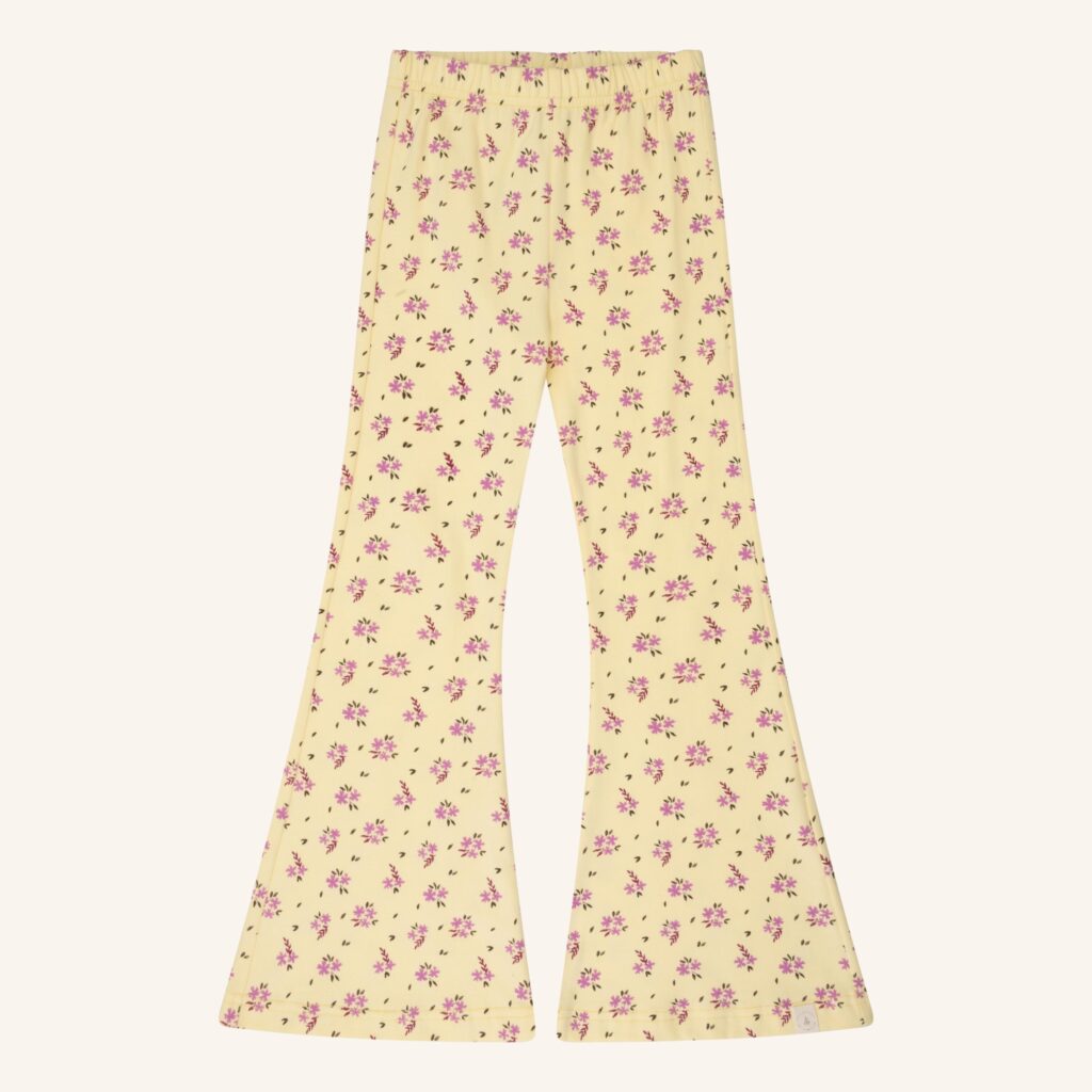 Be flared yellow flower