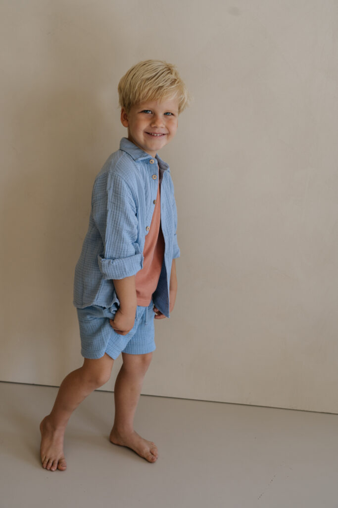 Niels short blue muslin