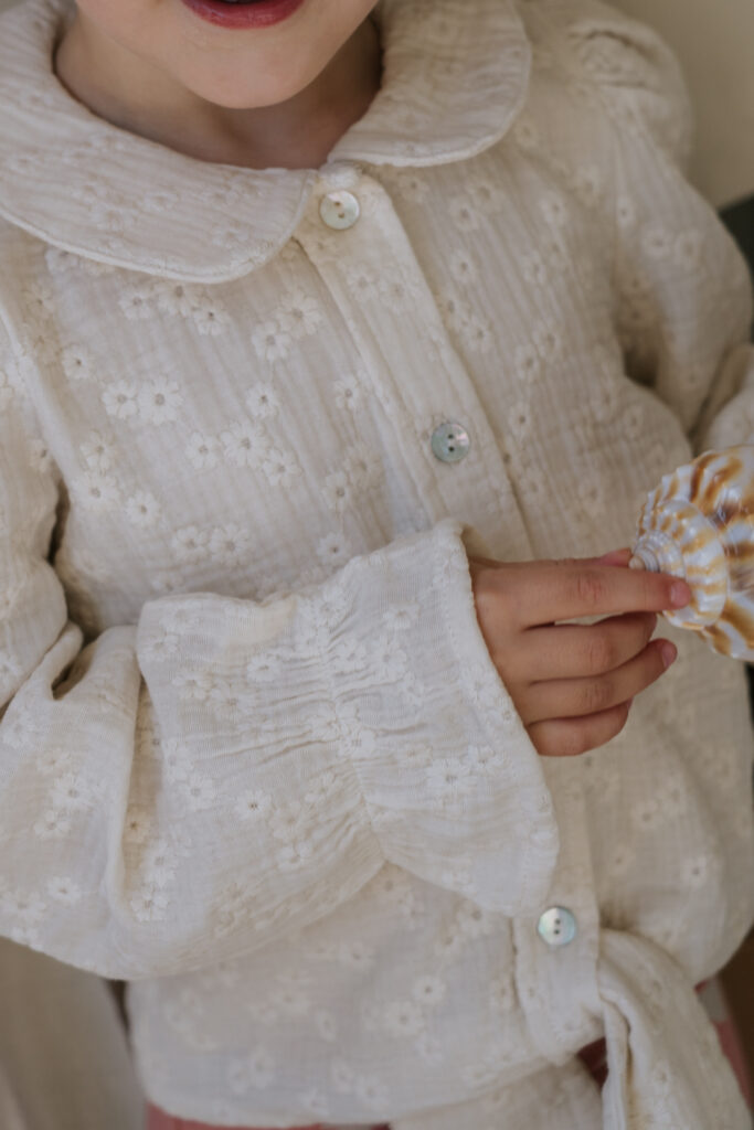 Faye Bluse mit Stickerei