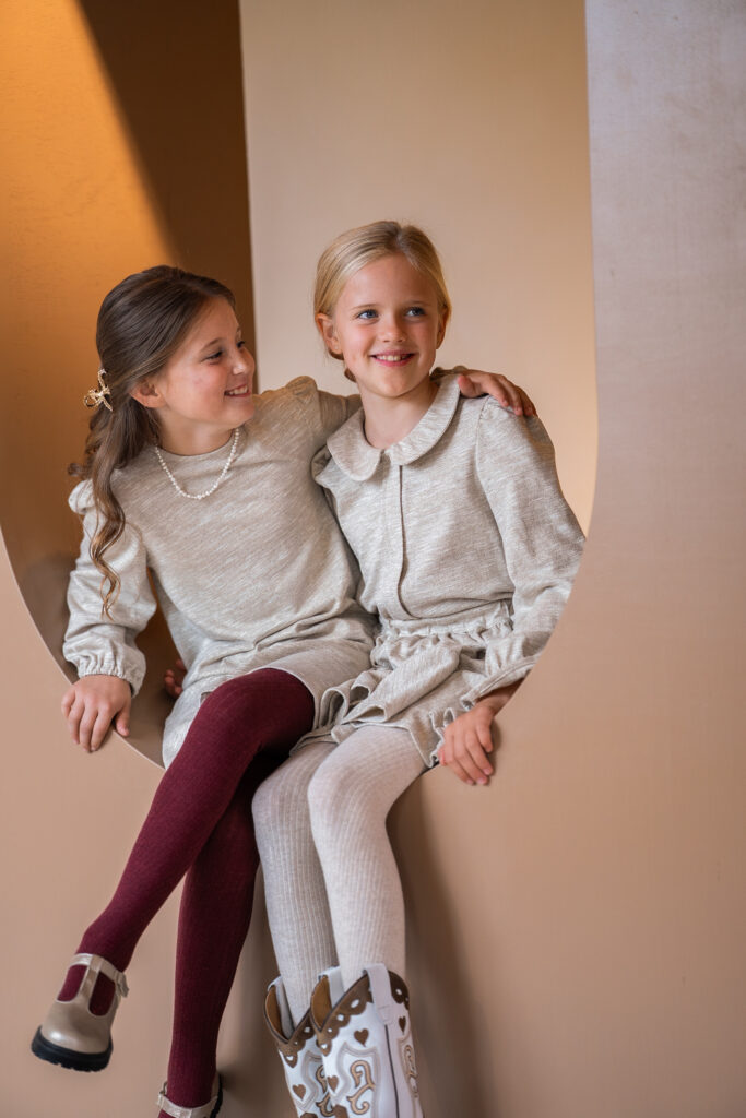 Fabienne dress zand glitter
