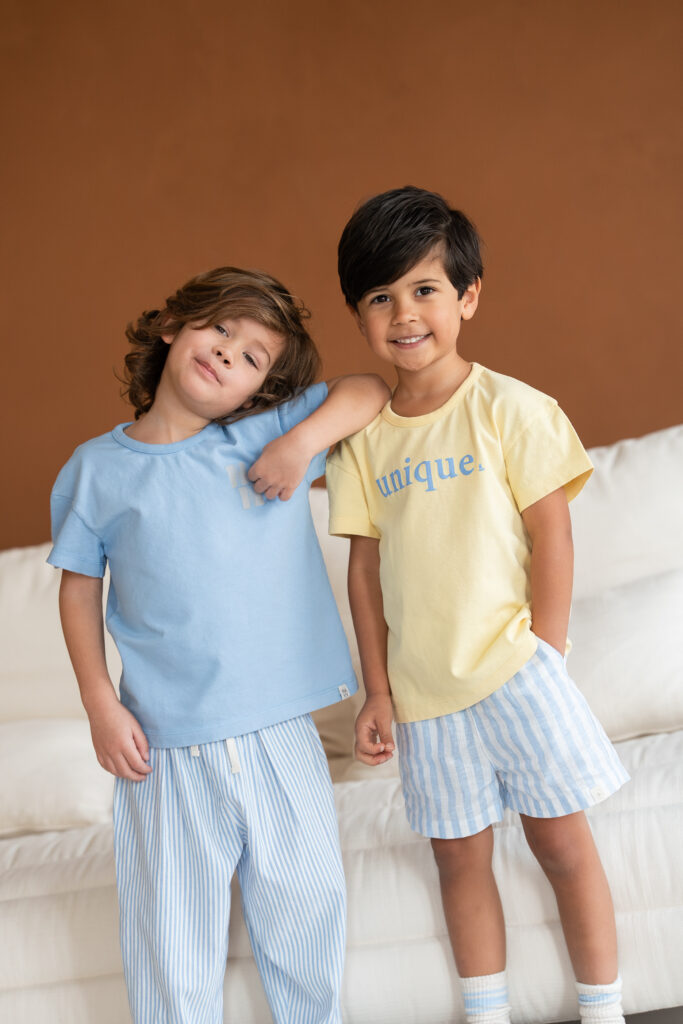 Niels short blue linnen stripe