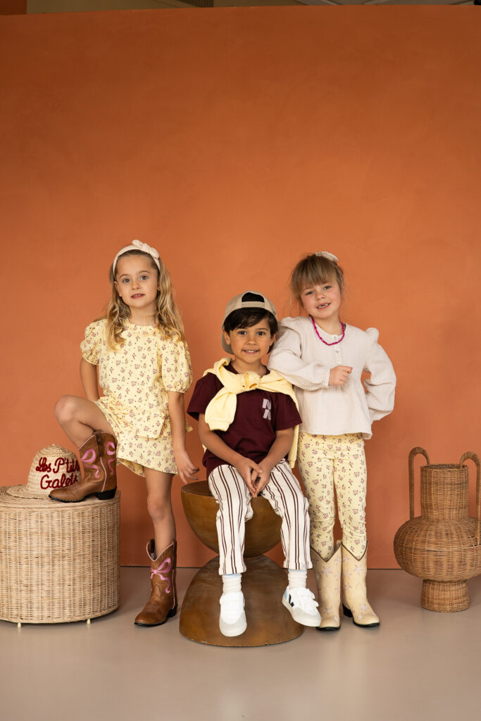 Legging yellow flower