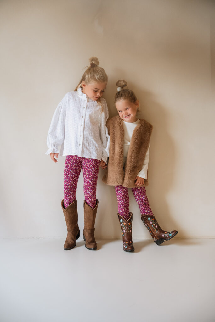 Legging berry flower