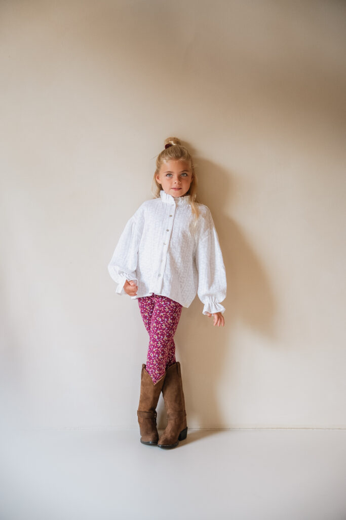 Legging berry flower