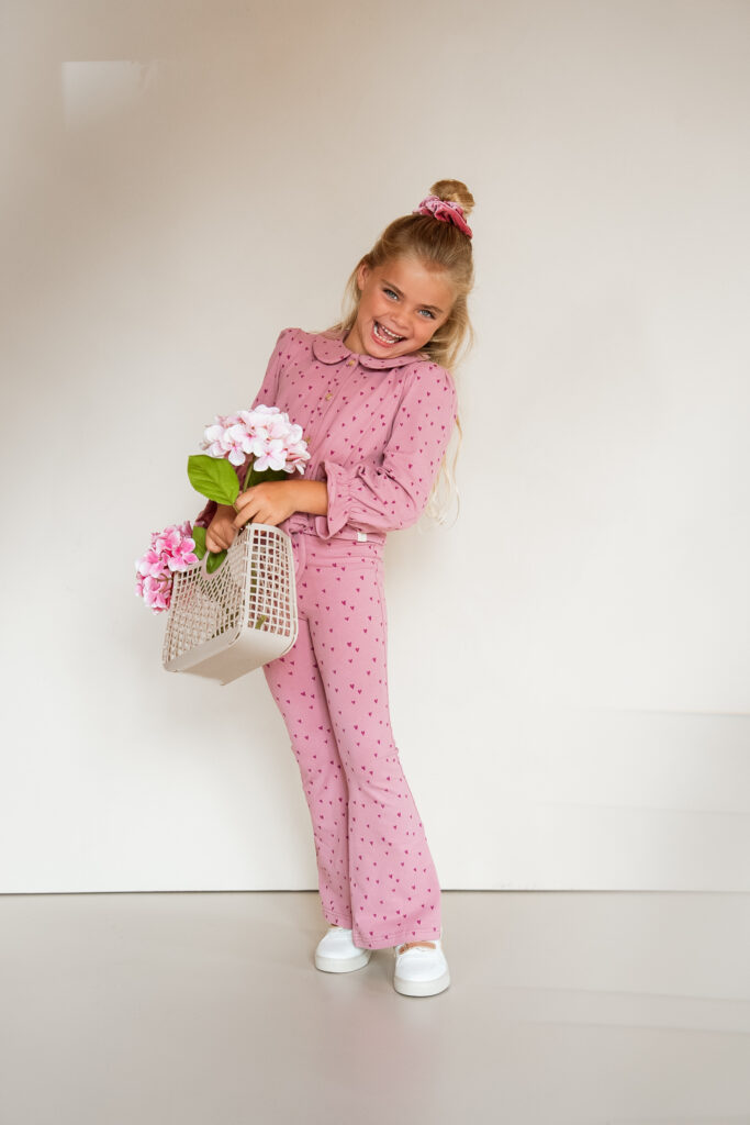 Faye blouse berry hearts