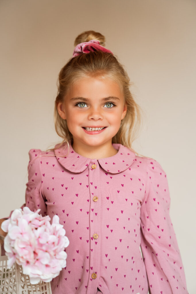 Faye blouse berry hearts